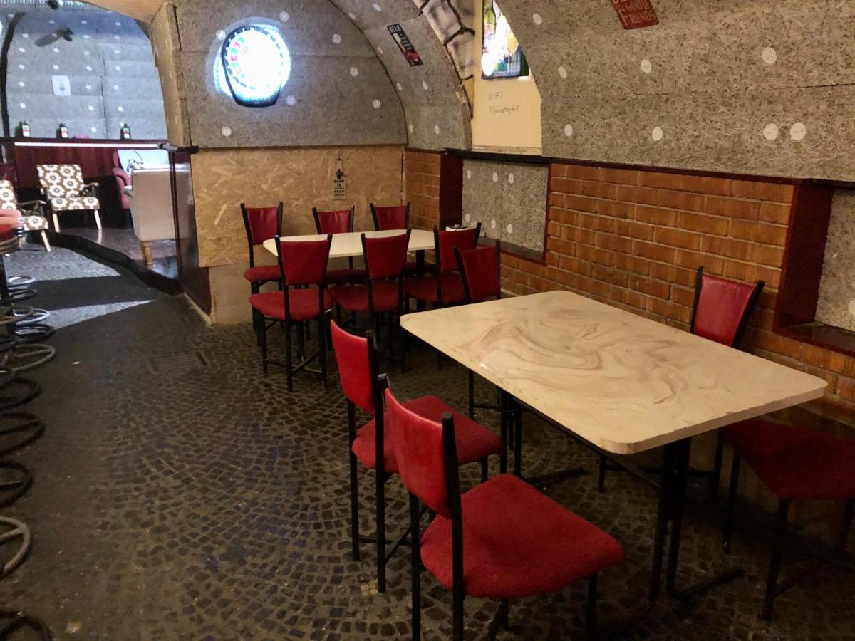 Whole Basement Former Pub 5 For Stag Do Budapeste Exterior foto