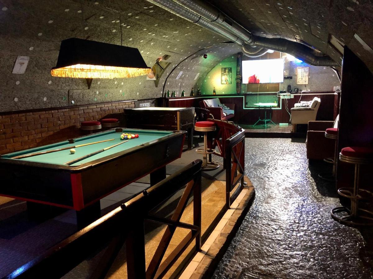 Whole Basement Former Pub 5 For Stag Do Budapeste Exterior foto